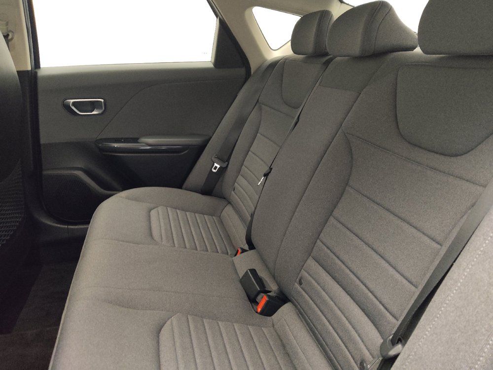 Used 2025 Kia K4 EX FWD image 18