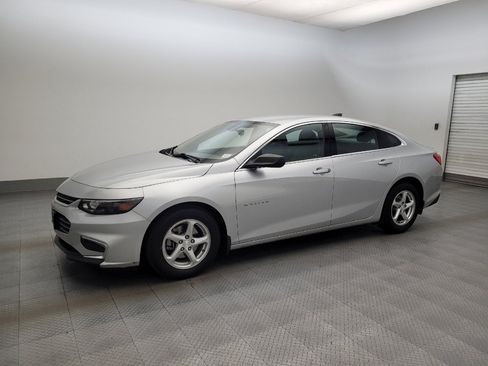 Used 2016 Chevrolet Malibu LS FWD image 2