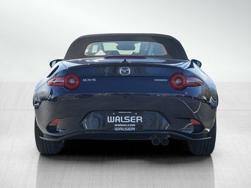 New 2026 MAZDA MX-5 Miata Club w/ Appearance Package RWD image 4