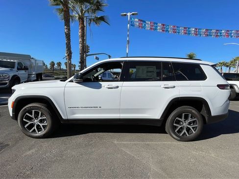 New 2024 Jeep Grand Cherokee L Limited image 2