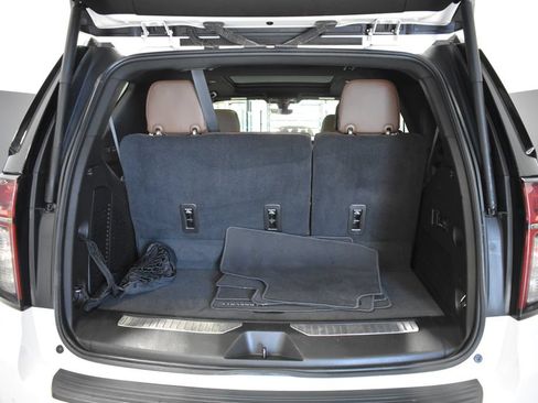 Used 2021 Chevrolet Tahoe High Country AWD/4WD image 43