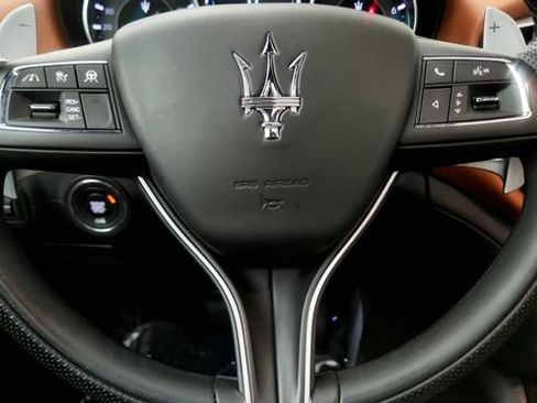 Used 2022 Maserati Ghibli Modena RWD image 59
