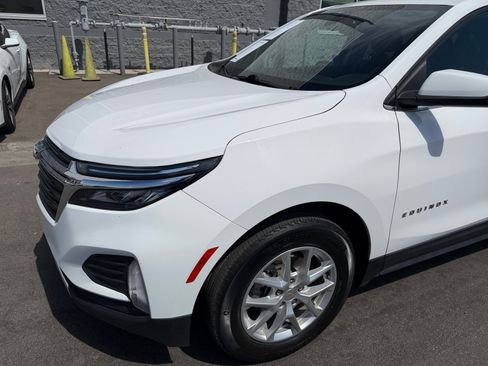 Used 2022 Chevrolet Equinox LT FWD image 10
