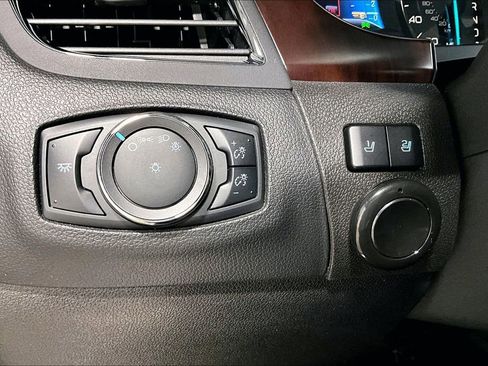 Used 2014 Ford Edge Limited image 16