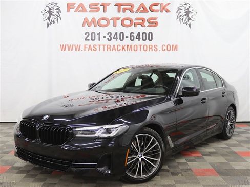 Used 2021 BMW 540i xDrive w/ Premium Package image 1