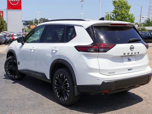 New 2026 Nissan Rogue SV FWD image 2