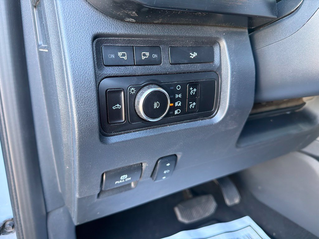 Used 2024 Ford F250 4x4 Crew Cab Super Duty image 16