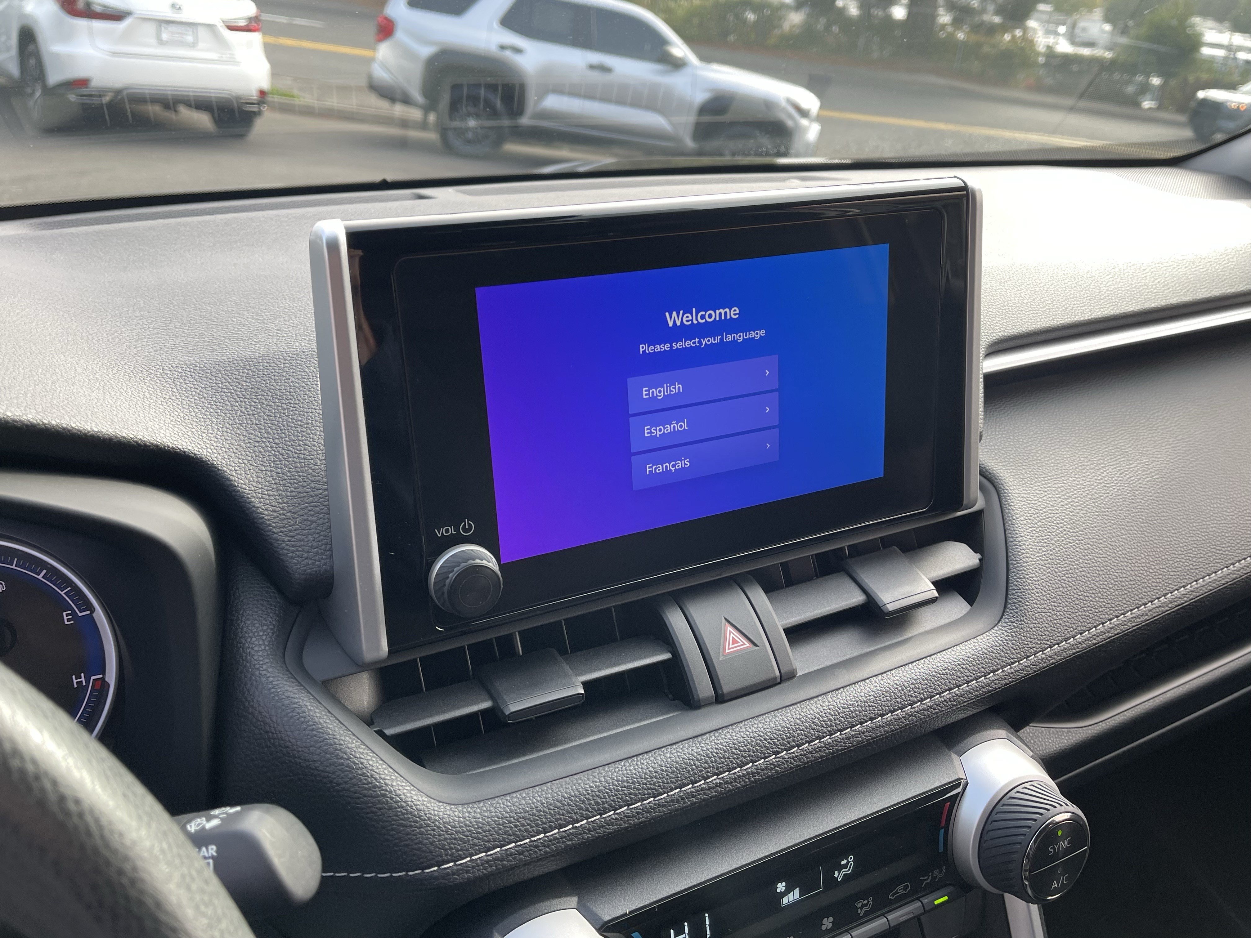 Certified 2023 Toyota RAV4 LE AWD/4WD image 21