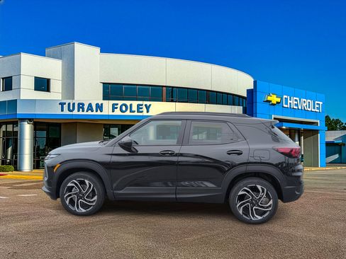 New 2026 Chevrolet TrailBlazer RS w/ Convenience Package image 2