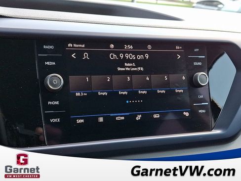 Certified 2022 Volkswagen Taos SE image 17