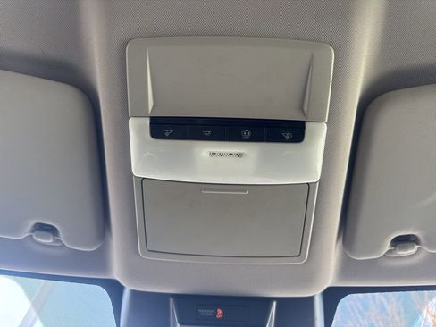 Used 2021 Nissan Rogue S image 18