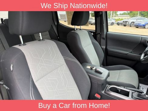Used 2021 Toyota Tacoma TRD Off-Road w/ Technology Package AWD/4WD image 25