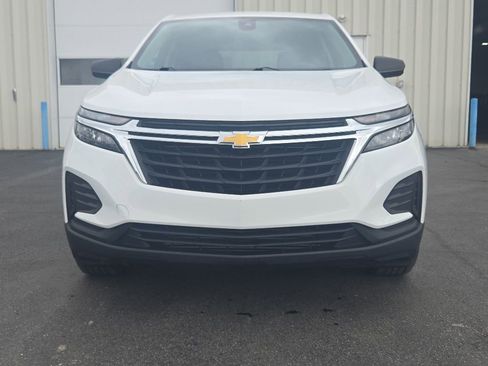 Used 2024 Chevrolet Equinox LS FWD image 2