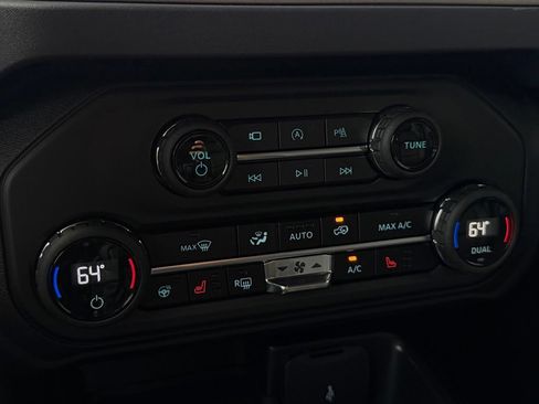 Used 2026 Ford Bronco Outer Banks AWD/4WD image 19