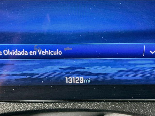 Used 2025 Chevrolet Traverse RS w/ LPO, Floor Liner Package FWD image 9