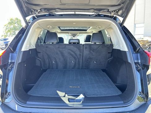 Certified 2023 Nissan Rogue SV w/ SV Premium B Package AWD/4WD image 11