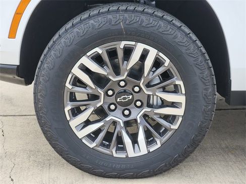 New 2026 Chevrolet Tahoe Z71 w/ Comfort Package image 7