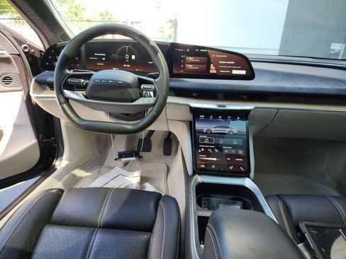 Used 2023 Lucid Air Grand Touring AWD/4WD image 12