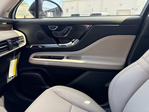 New 2026 Lincoln Corsair Grand Touring image 22
