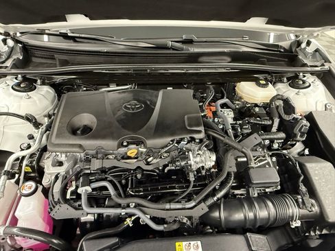 Used 2025 Toyota Camry XSE image 38