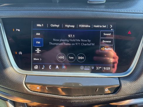 Used 2023 Cadillac XT5 Premium Luxury image 37