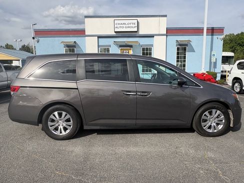 Used 2016 Honda Odyssey SE image 7