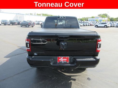 Used 2022 RAM 2500 Laramie w/ Night Edition AWD/4WD image 8