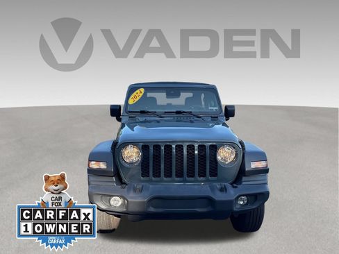 Used 2024 Jeep Wrangler Sport AWD/4WD image 2