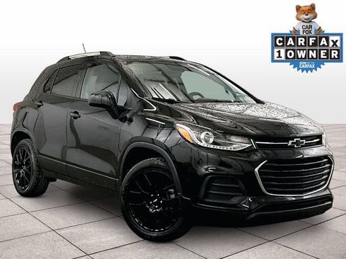 Used 2022 Chevrolet Trax LT w/ Driver Confidence Package AWD/4WD image 2