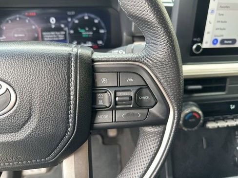 Used 2024 Toyota Tacoma TRD Off-Road image 19