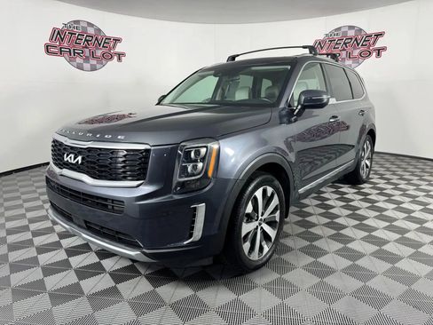 Used 2022 Kia Telluride EX w/ EX Premium Package image 3