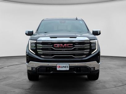 New 2026 GMC Sierra 1500 SLT w/ SLT Premium Plus Package