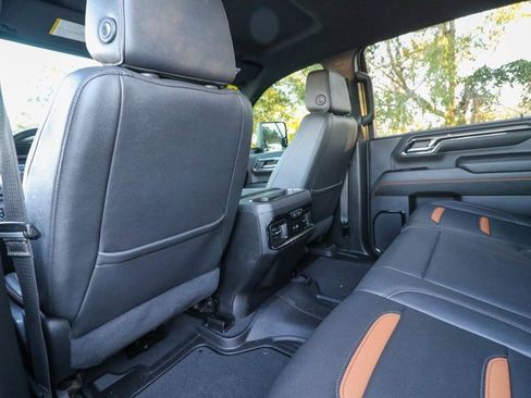 Used 2024 GMC Sierra 2500 AT4 w/ Technology Package image 26