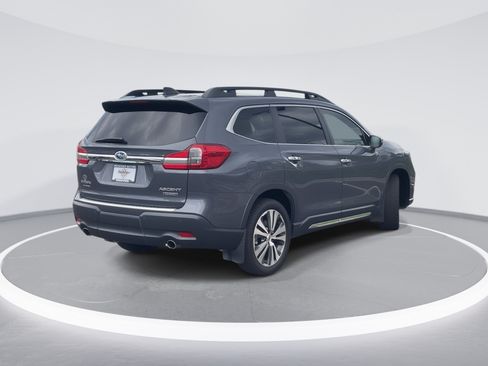Used 2022 Subaru Ascent Touring AWD/4WD image 5