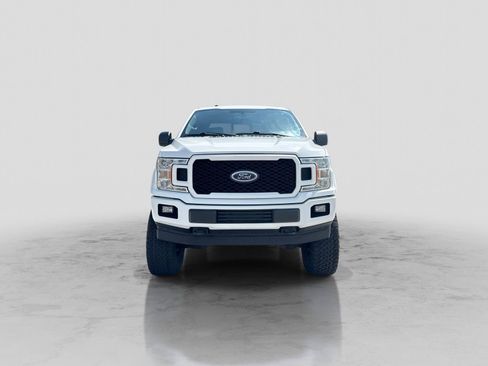 Used 2018 Ford F150 XLT w/ Equipment Group 302A Luxury AWD/4WD image 12