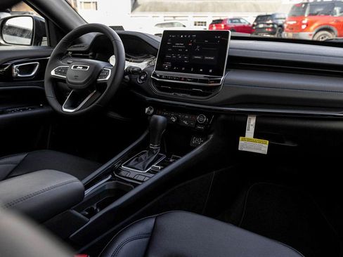 New 2026 Jeep Compass Limited image 32