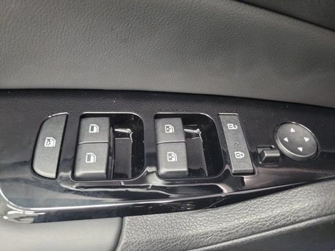 Used 2025 Kia Sportage EX FWD image 20
