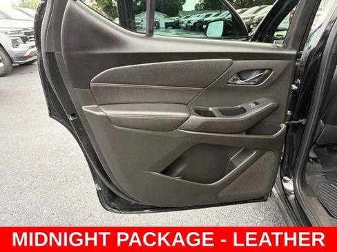Used 2022 Chevrolet Traverse LT w/ LPO, Blackout Package FWD image 13