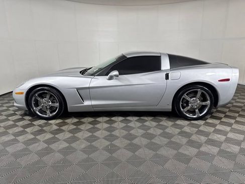 Used 2009 Chevrolet Corvette Coupe w/ Preferred Equipment Group RWD image 6