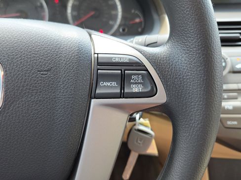 Used 2010 Honda Accord LX image 27