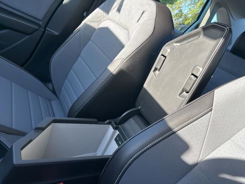 New 2026 Volkswagen Jetta SE FWD image 39