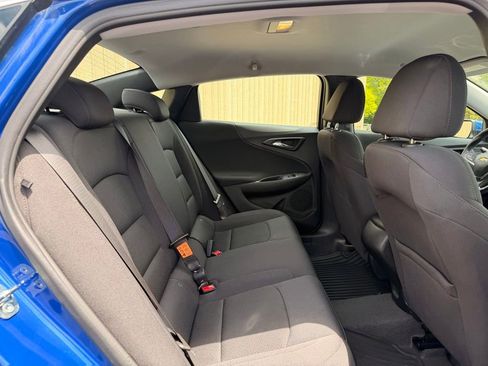 Used 2023 Chevrolet Malibu RS FWD image 18