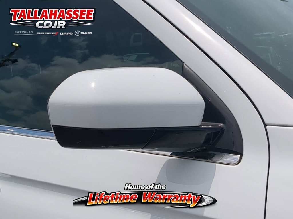 Used 2021 Ford Expedition XLT w/ FX4 Off-Road Package AWD/4WD image 16