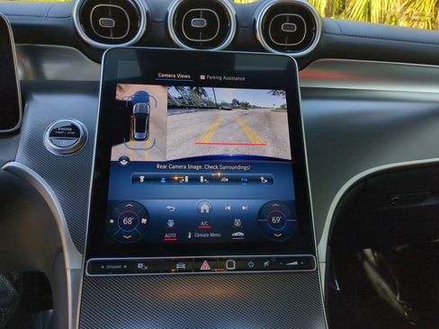 Used 2024 Mercedes-Benz GLC 300 4MATIC image 26