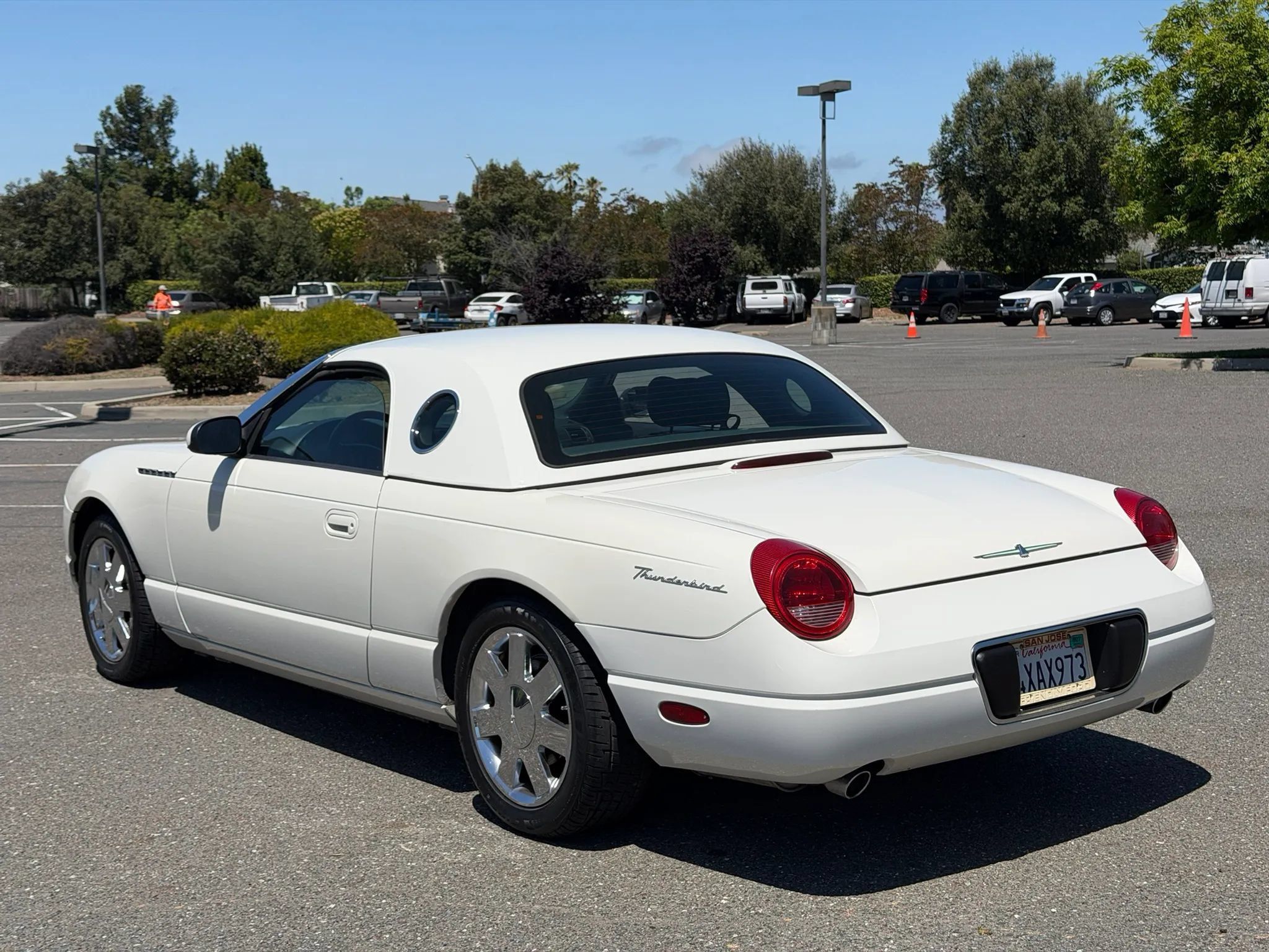Used 2002 Ford Thunderbird RWD image 3