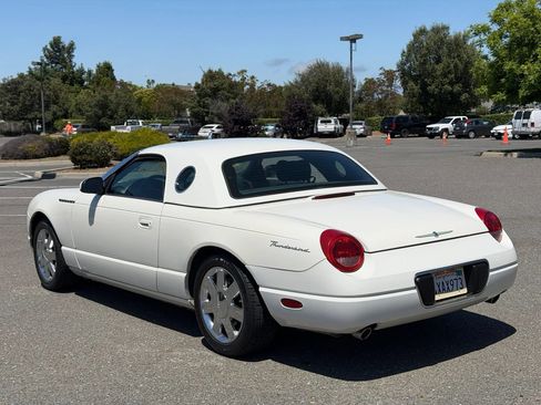 Used 2002 Ford Thunderbird RWD image 3