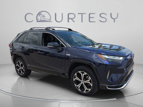 Certified 2022 Toyota RAV4 XSE w/ Weather Package AWD/4WD image 7