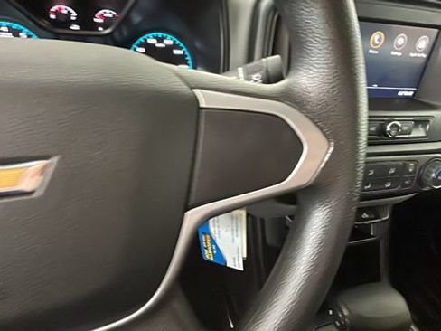 Used 2021 Chevrolet Colorado W/T w/ WT Convenience Package RWD image 17