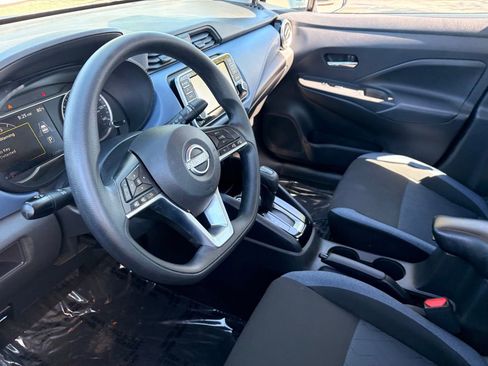 Certified 2025 Nissan Versa SV FWD image 28