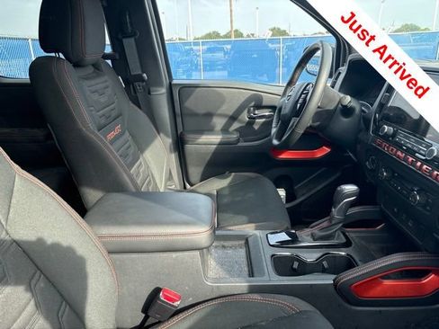 Used 2025 Nissan Frontier PRO-4X AWD/4WD image 13